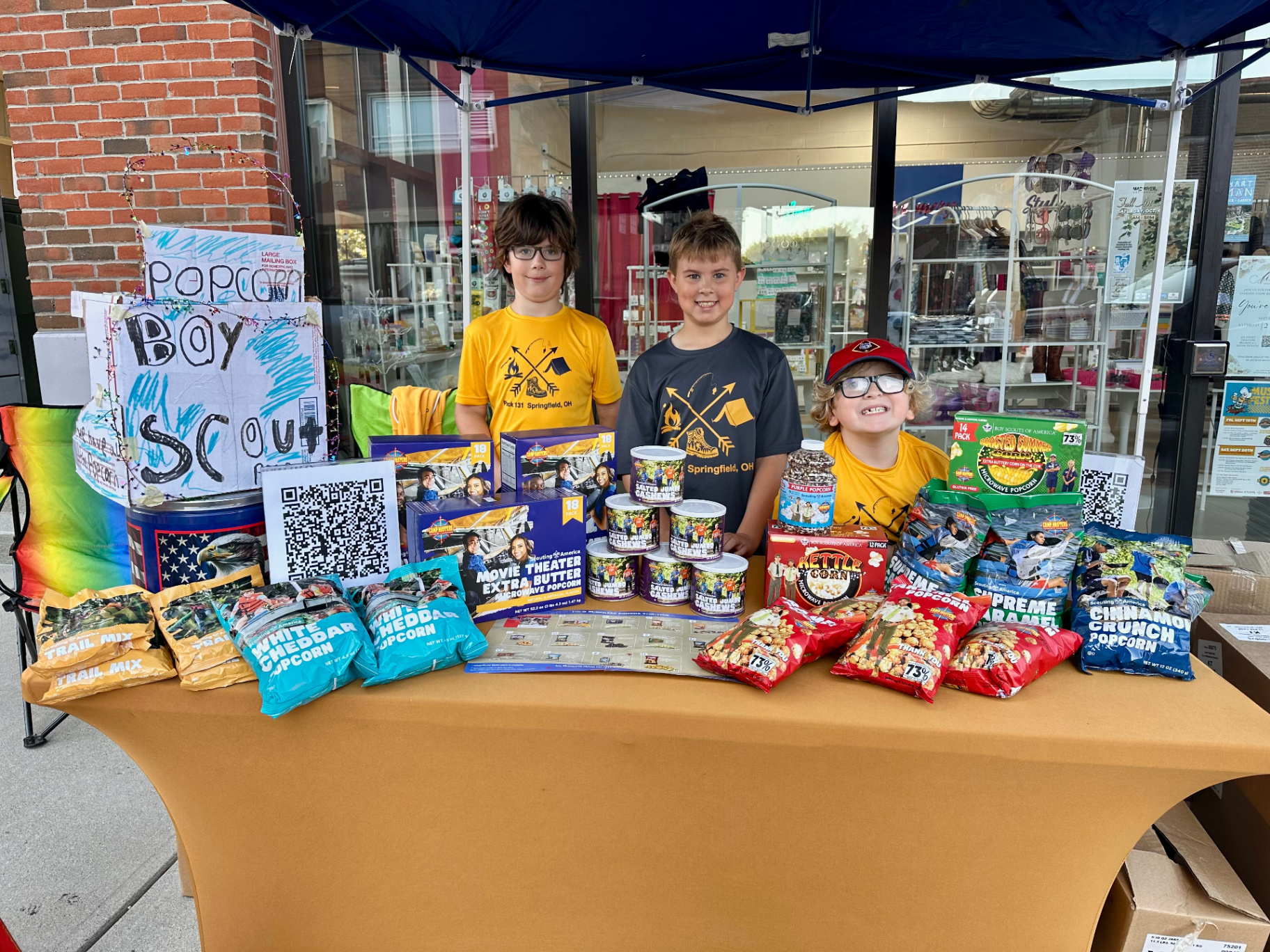 Scouts at the Pack 131 popcorn booth